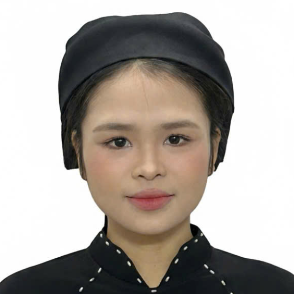 Hoàng Thùy Dung